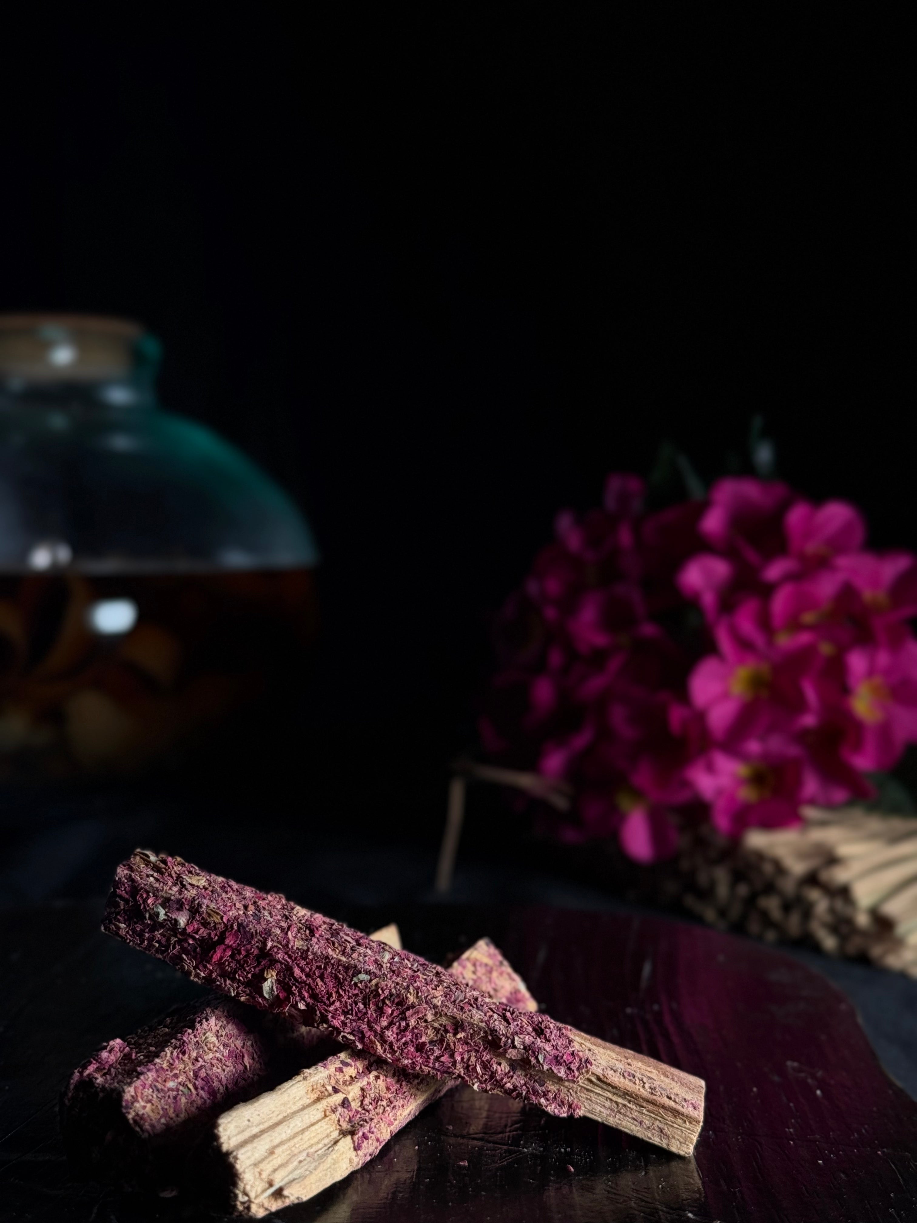 Palo Santo Rose de Damas